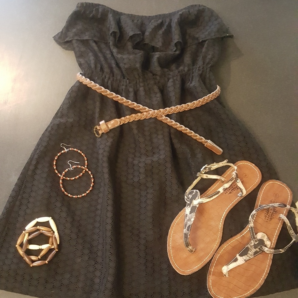 Black strapless dress with sandals